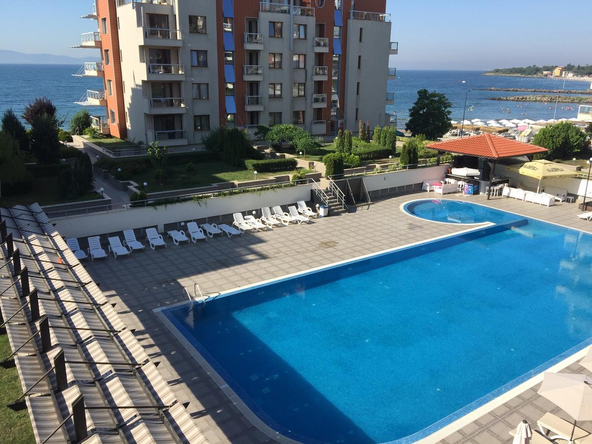 Apartments Helios Pomorie Exterior foto